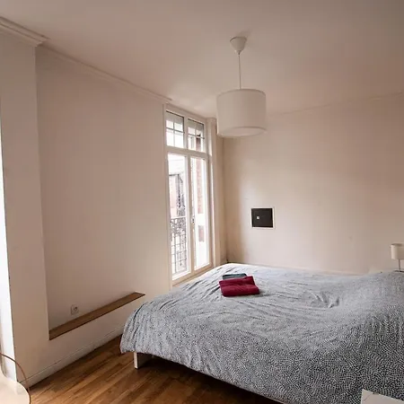 Les Voyageurs 2 Proche Gare * لونس