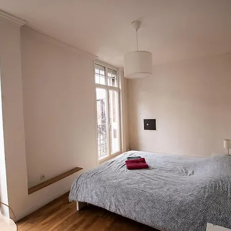 Les Voyageurs 2 Proche Gare Apartmán *